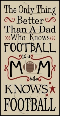 2855 * A Mom Who Knows Football 9.25x18 